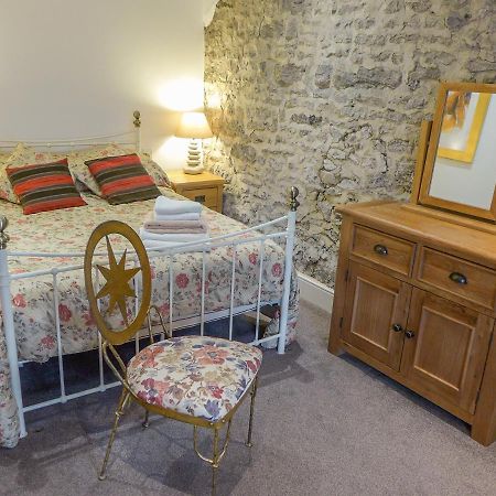 Вилла 2 Primitive Mews Chelmorton Экстерьер фото